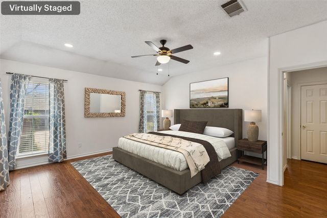 2212 Meadowstone Drive, Carrollton, TX 75006