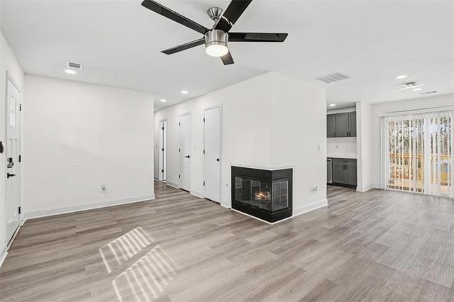 3475 Meadowlane Place SW, Atlanta, GA 30331