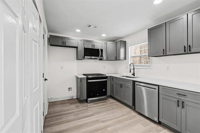 3475 Meadowlane Place SW, Atlanta, GA 30331