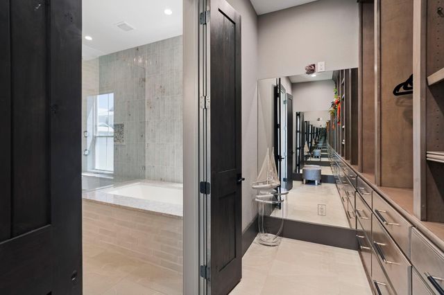 3835 Seabreeze Lane, Galveston, TX 77554