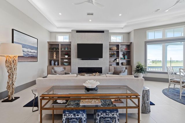 3835 Seabreeze Lane, Galveston, TX 77554