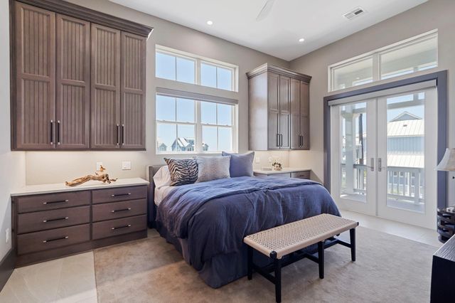 3835 Seabreeze Lane, Galveston, TX 77554