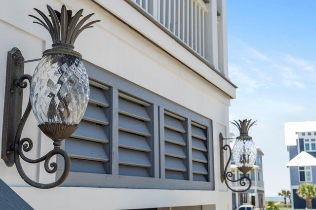 3835 Seabreeze Lane, Galveston, TX 77554