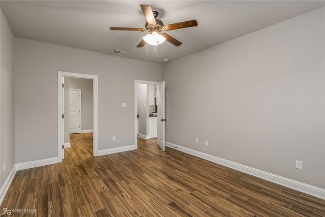 204 Hyperion Street, Bossier City, LA 71111