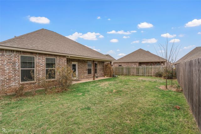 204 Hyperion Street, Bossier City, LA 71111