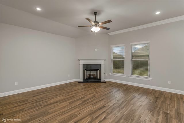 204 Hyperion Street, Bossier City, LA 71111