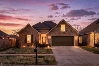 204 Hyperion Street, Bossier City, LA 71111