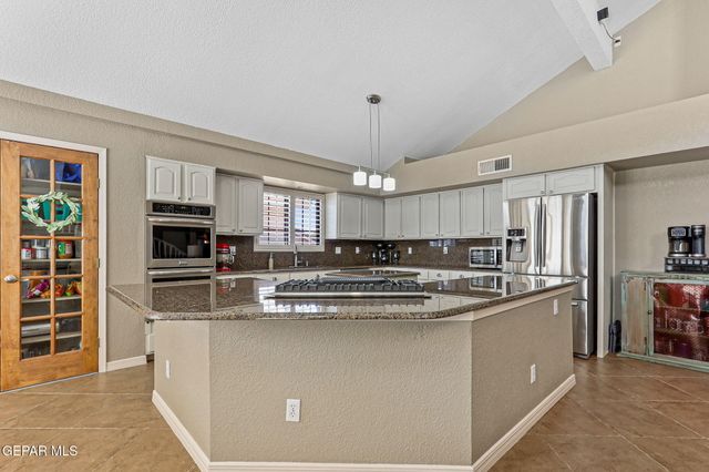 6224 LA POSTA Drive, El Paso, TX 79912