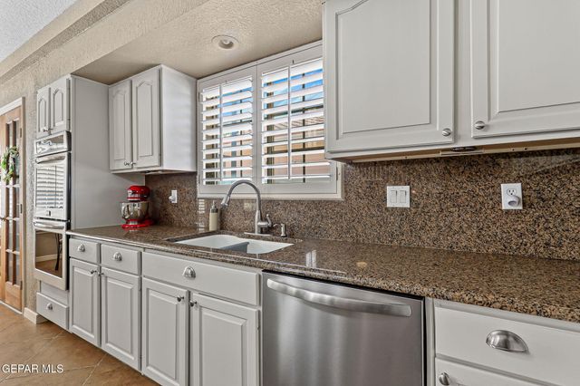 6224 LA POSTA Drive, El Paso, TX 79912