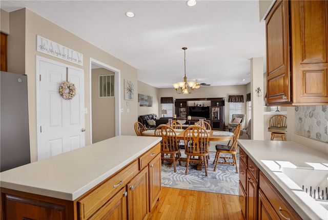 112 Hunter Dr, Cranberry Twp, PA 16066