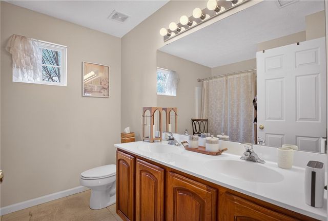 112 Hunter Dr, Cranberry Twp, PA 16066