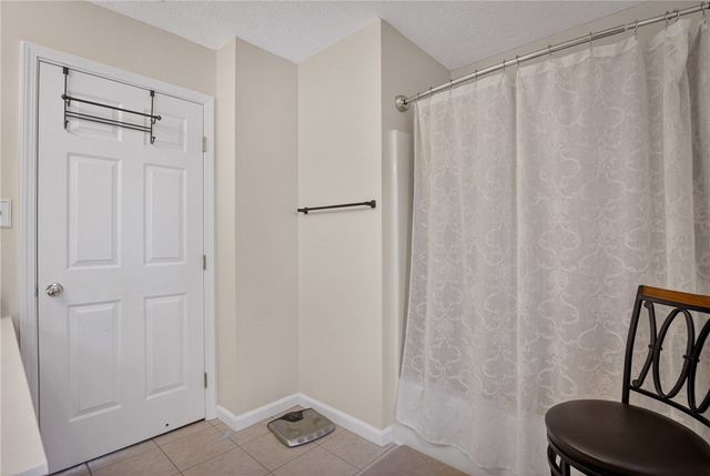 112 Hunter Dr, Cranberry Twp, PA 16066