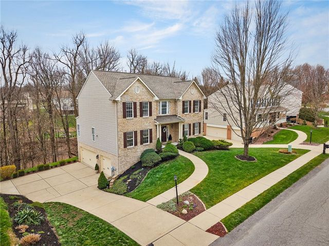 112 Hunter Dr, Cranberry Twp, PA 16066