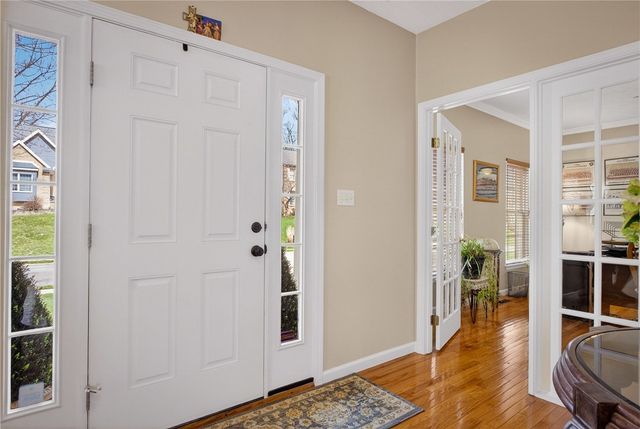 112 Hunter Dr, Cranberry Twp, PA 16066