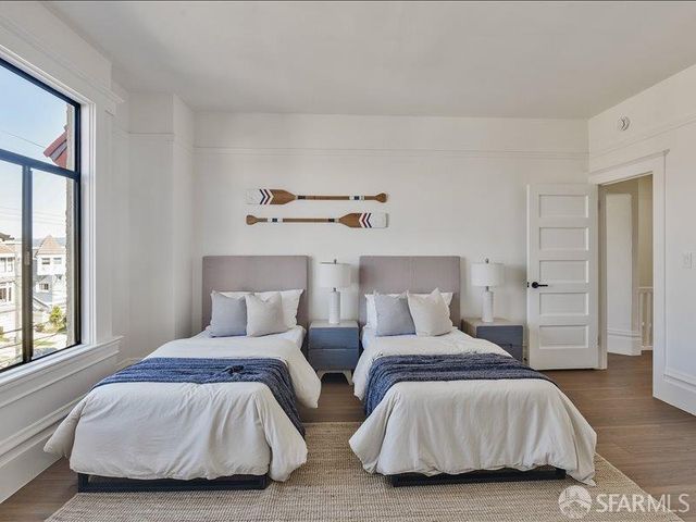 360 16th Avenue, San Francisco, CA 94118