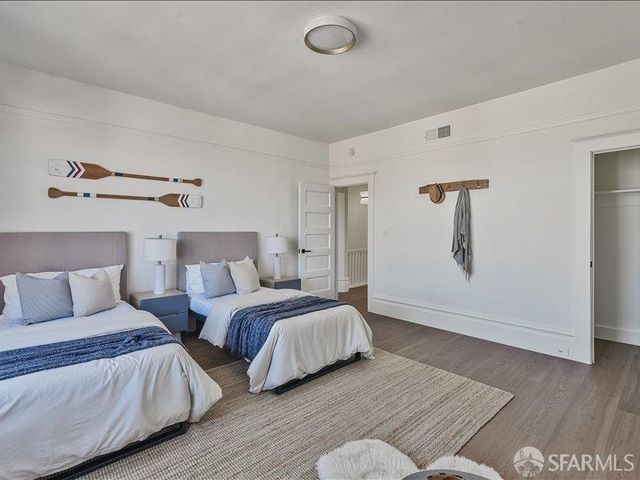 360 16th Avenue, San Francisco, CA 94118