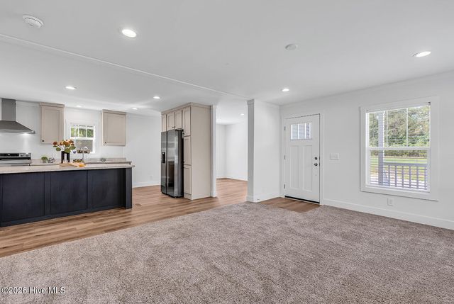 1888 Rolling Green Drive SW, Supply, NC 28462