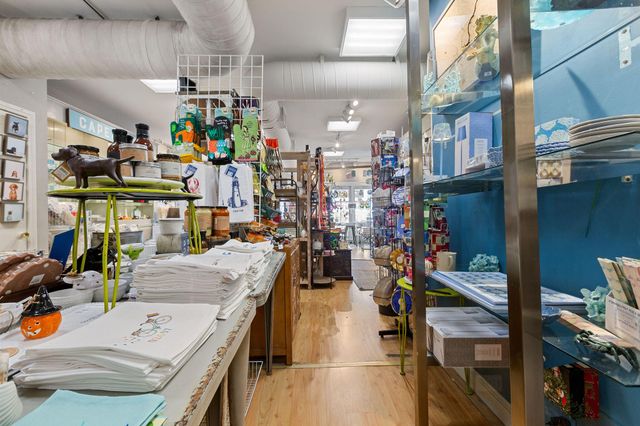 193 Commercial Street, Provincetown, MA 02657