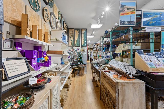 193 Commercial Street, Provincetown, MA 02657