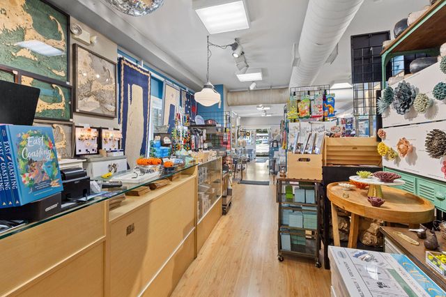 193 Commercial Street, Provincetown, MA 02657
