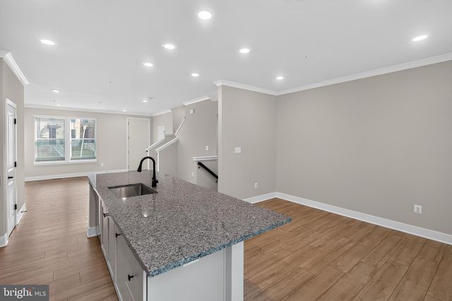 4211 LAPLATA AVE, Baltimore, MD 21211