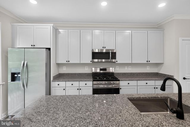 4211 LAPLATA AVE, Baltimore, MD 21211