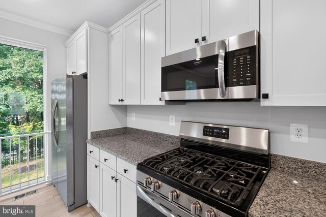 4211 LAPLATA AVE, Baltimore, MD 21211