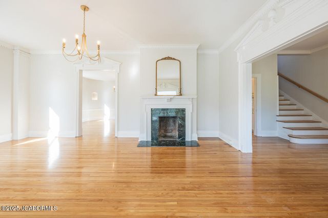 1114 MOREAU DRIVE, Jefferson City, MO 65101