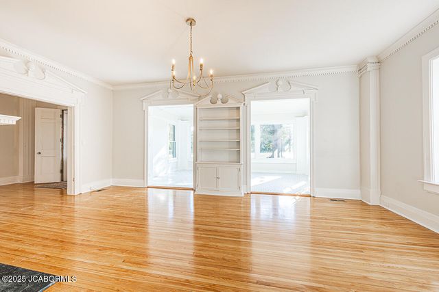 1114 MOREAU DRIVE, Jefferson City, MO 65101