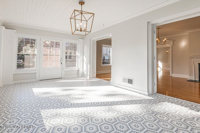 1114 MOREAU DRIVE, Jefferson City, MO 65101