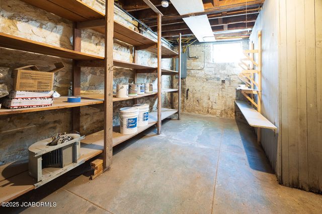 1114 MOREAU DRIVE, Jefferson City, MO 65101