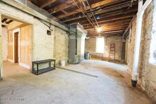 1114 MOREAU DRIVE, Jefferson City, MO 65101