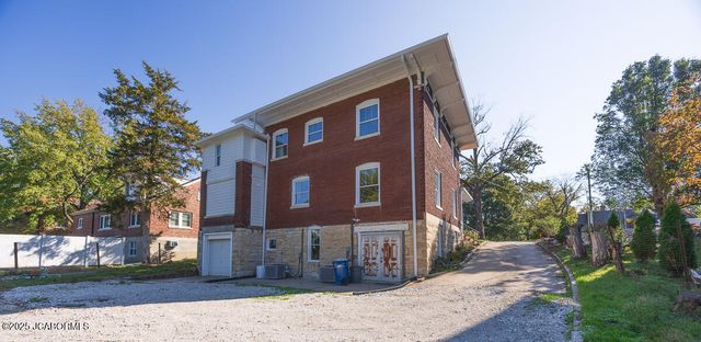 1114 MOREAU DRIVE, Jefferson City, MO 65101