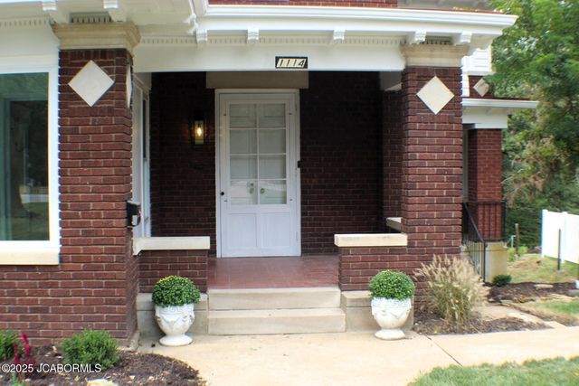 1114 MOREAU DRIVE, Jefferson City, MO 65101