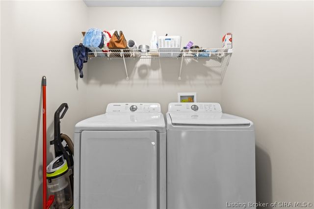 5245 Tallahala Street, Sellersburg, IN 47172