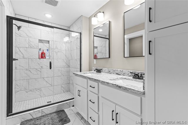 5245 Tallahala Street, Sellersburg, IN 47172