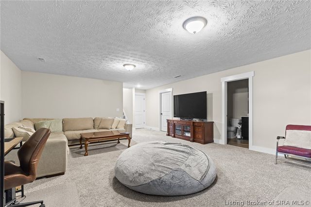 5245 Tallahala Street, Sellersburg, IN 47172