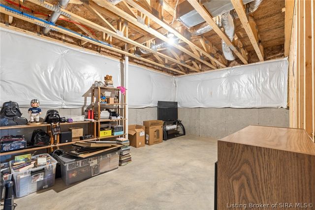 5245 Tallahala Street, Sellersburg, IN 47172