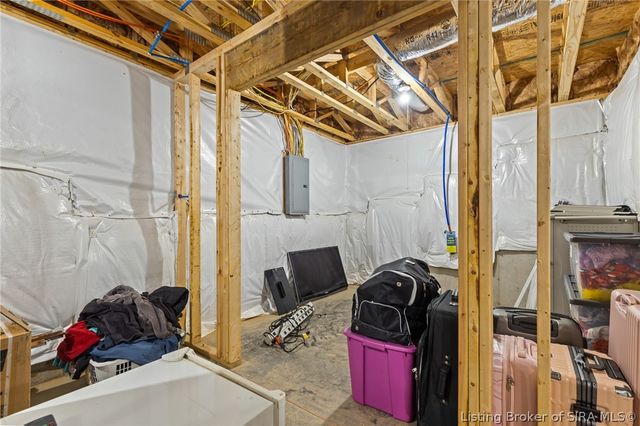 5245 Tallahala Street, Sellersburg, IN 47172