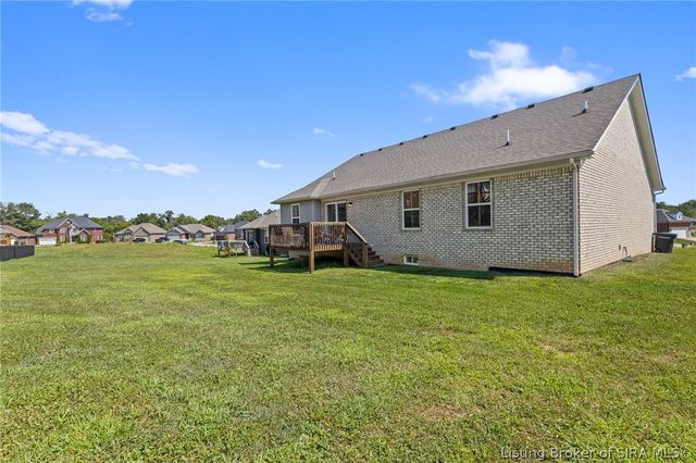 5245 Tallahala Street, Sellersburg, IN 47172