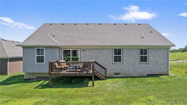 5245 Tallahala Street, Sellersburg, IN 47172