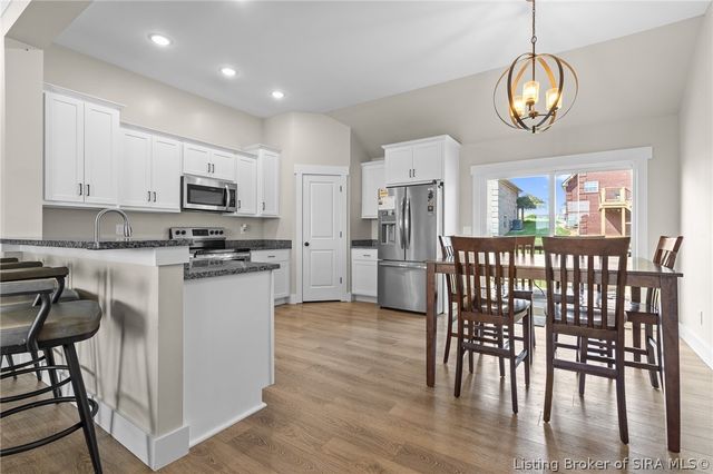 5245 Tallahala Street, Sellersburg, IN 47172