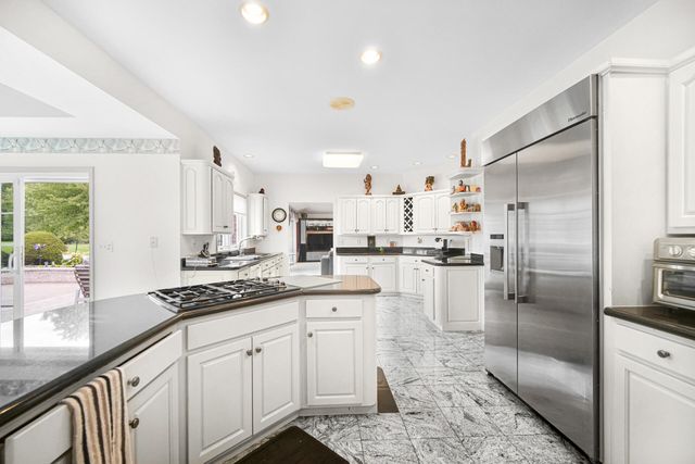 1224 Muirfield Drive, Schererville, IN 46375