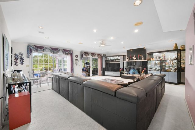 1224 Muirfield Drive, Schererville, IN 46375