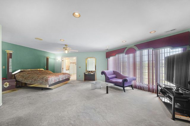 1224 Muirfield Drive, Schererville, IN 46375