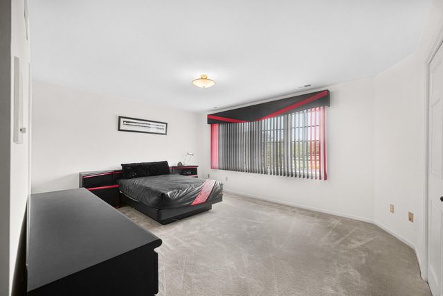 1224 Muirfield Drive, Schererville, IN 46375