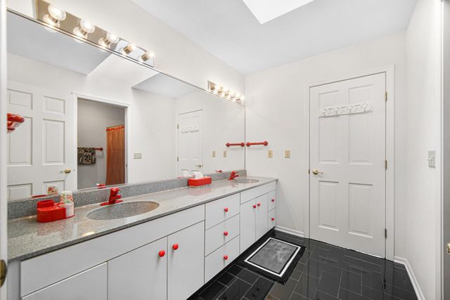 1224 Muirfield Drive, Schererville, IN 46375