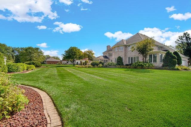 1224 Muirfield Drive, Schererville, IN 46375