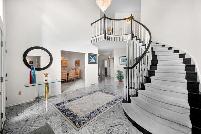 1224 Muirfield Drive, Schererville, IN 46375