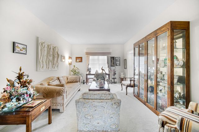 1224 Muirfield Drive, Schererville, IN 46375